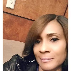 Meet your Posher, Pamela